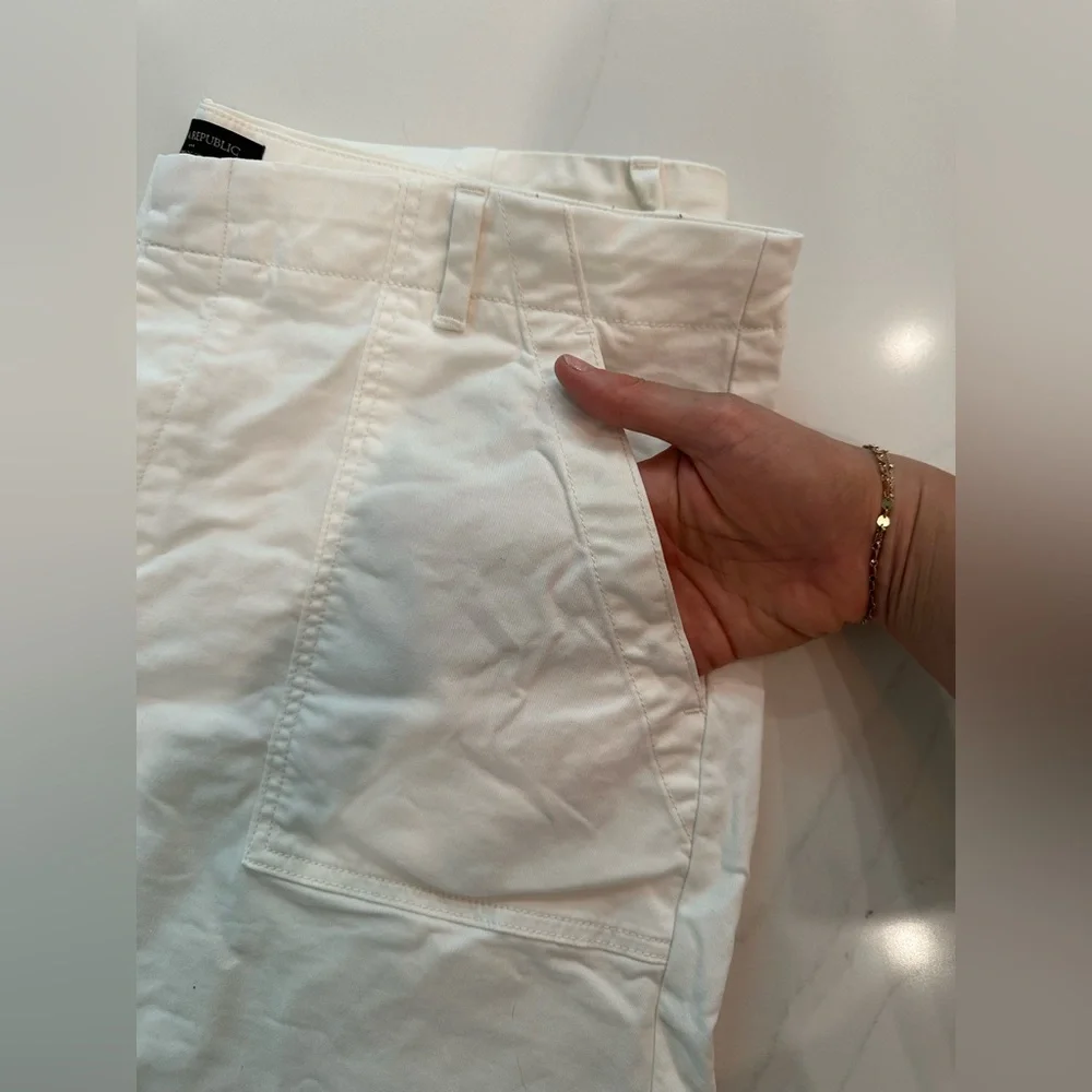 Banana Republic White Cargo Shorts